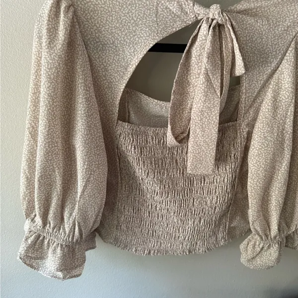 Sienna Sky Smocked Waist Cropped Top Bow Size Medium - Image 15