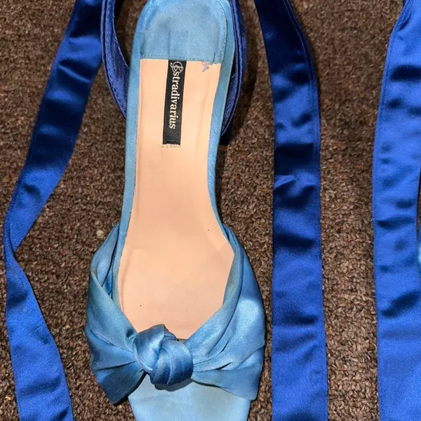 Stradivarius Women's Blue Courts - Image 4