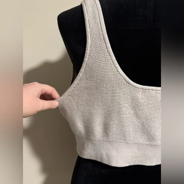 EUC H&M Beige Waffle Knit Crop Too size XL - Image 5