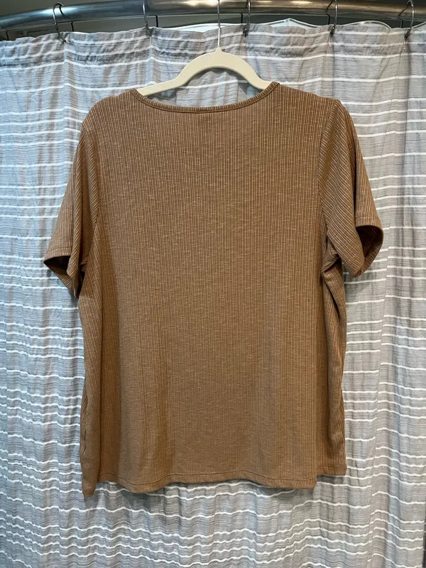 Old Navy Brown Top - Image 2