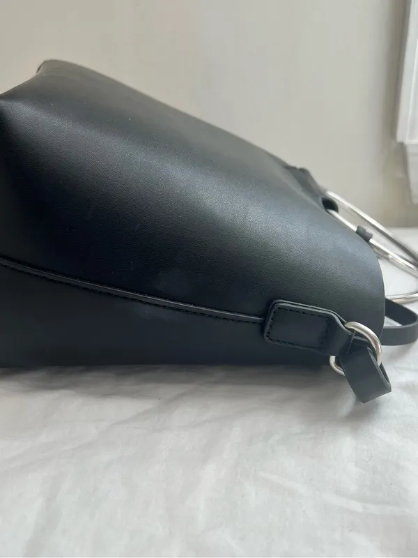 Zara Black Leather Tote with Silver O-Ring Handle - Image 5