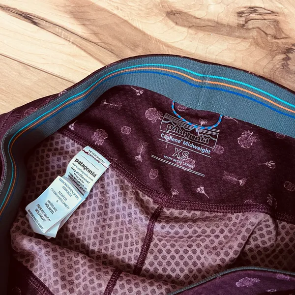 Patagonia Capilene Midweight Base Layer Pants Womens XS Burgundy Floral Pattern - Image 6