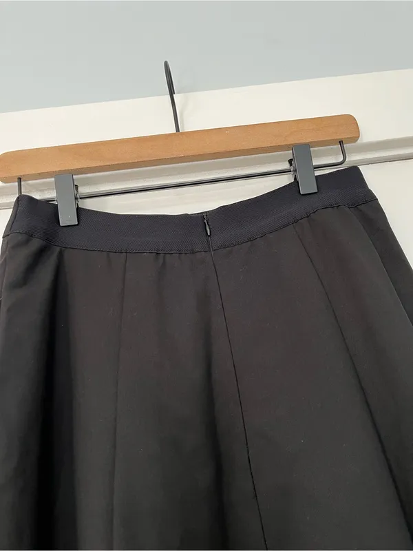 envy Black A-Line Midi Skirt pleated Button front HOLE - Image 3