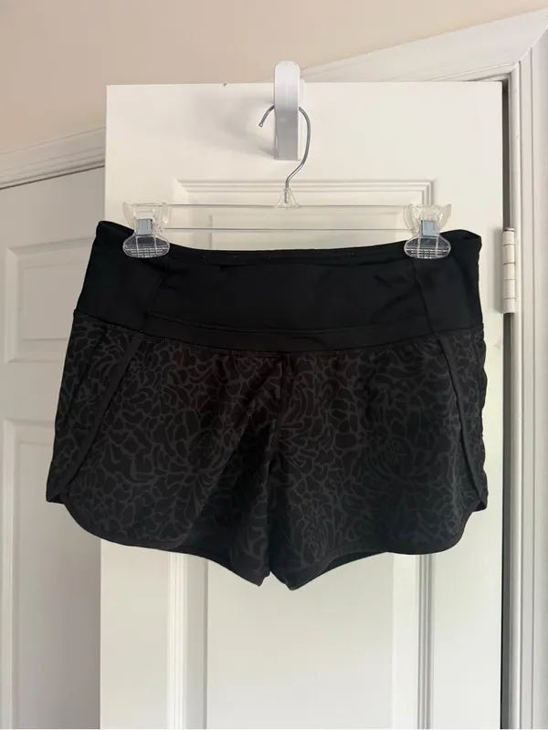 Lululemon Run Times Short 4-Way Stretch Petal Camo Black Size 4 - Image 9