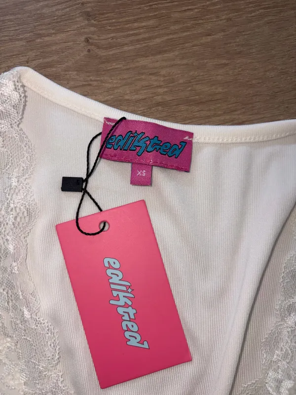 Edikted brand new lacy white floral body suit tank xs with tags - Image 6