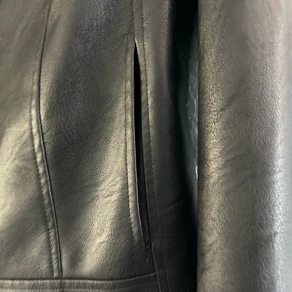 SheIn Sleek Black Vegan Leather Jacket - Image 10