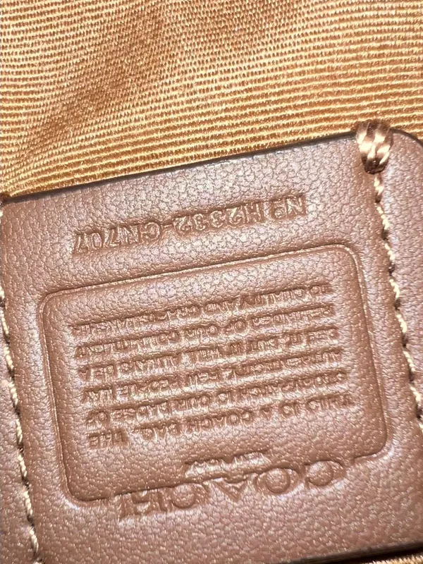 Coach  - Image 5