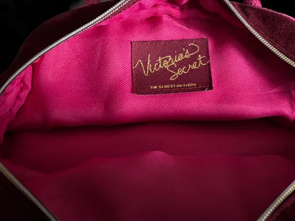 PINK Victoria's Secret Hot Pink Tote with Gold Heart - Image 8