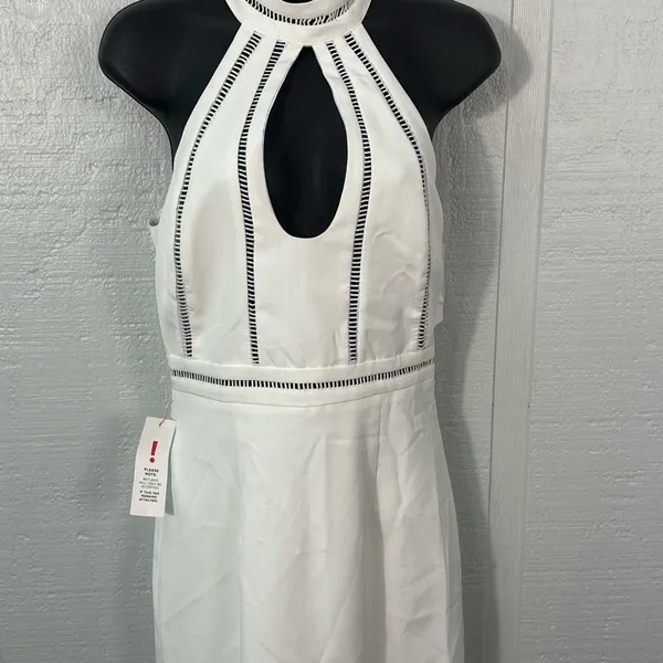 Bardot White High Keyhole Neck Sleeveless Dress Size Small NWOT - Image 2