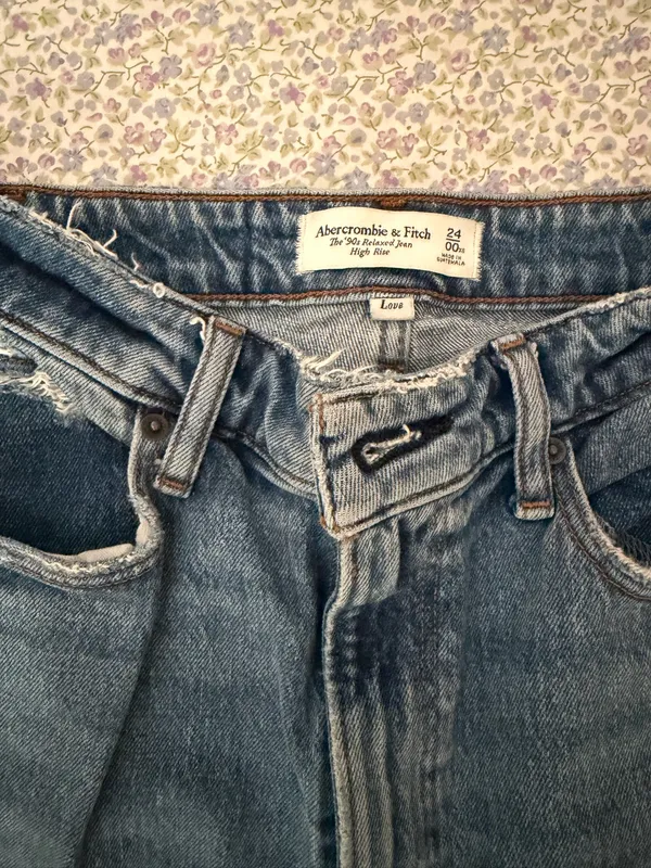 Abercrombie Jeans 90s High-Rise Relaxed - Image 2