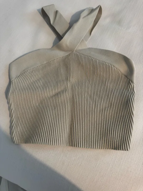 Aritzia Babaton Tank - Image 6