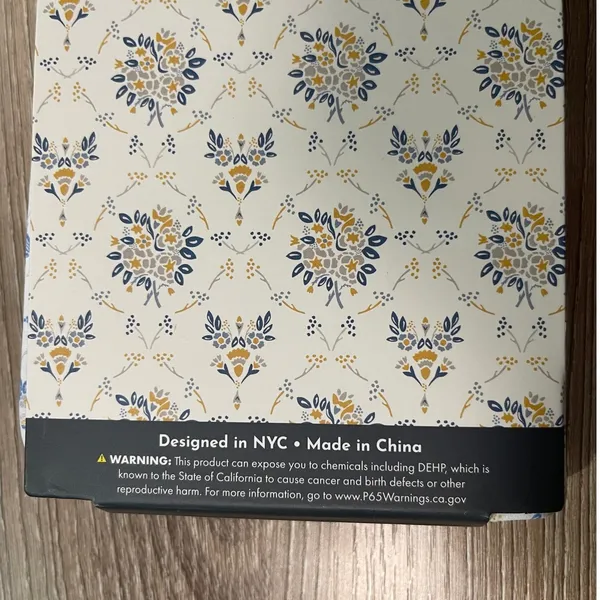 Martha Stewart Floral Passport Holder Elegant Travel Organizer Air Tag Holder - Image 8