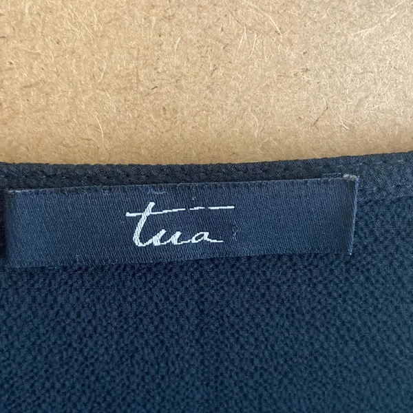 NWOT Tua black dress top blouse shirt with belt tie large - Image 4