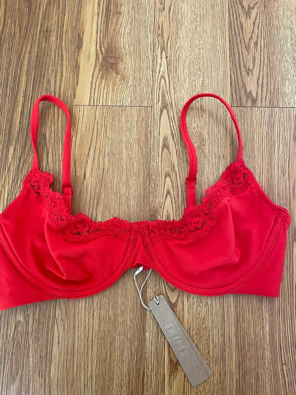 SKIMS fits everybody lace unlined Demi bra - Image 6
