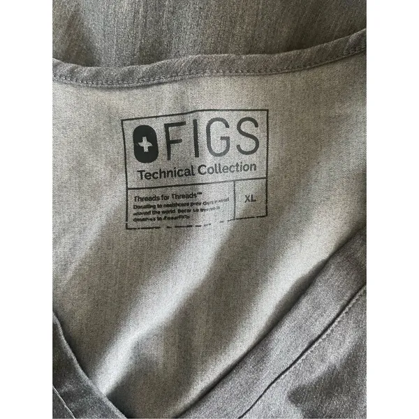 Figs Technical Collection Casma Gray 3 Pocket Short‎ Sleeve Scrub Top Size XL - Image 2