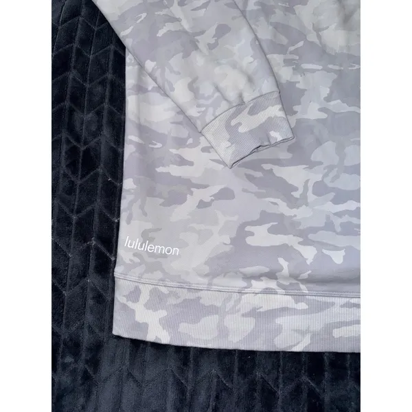 Lululemon Women's Camo Lavender White Sweatshirt Lounge Pullover Top Sz 8‎ - Image 3