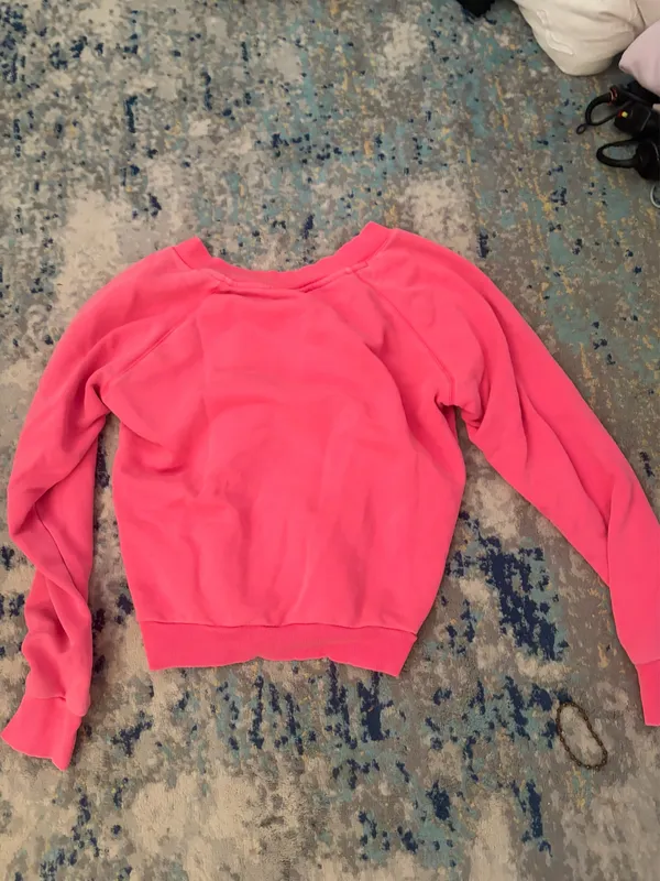 Universal Threads Pink V-neck sweatshirt - Image 2