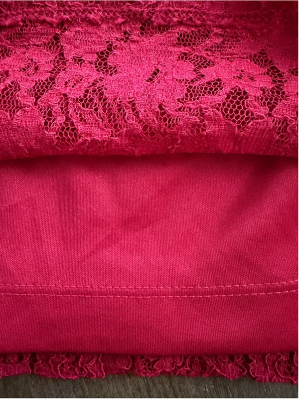Bay Studio Red Lace Sleeveless Blouse Size M EUC Size M - Image 6