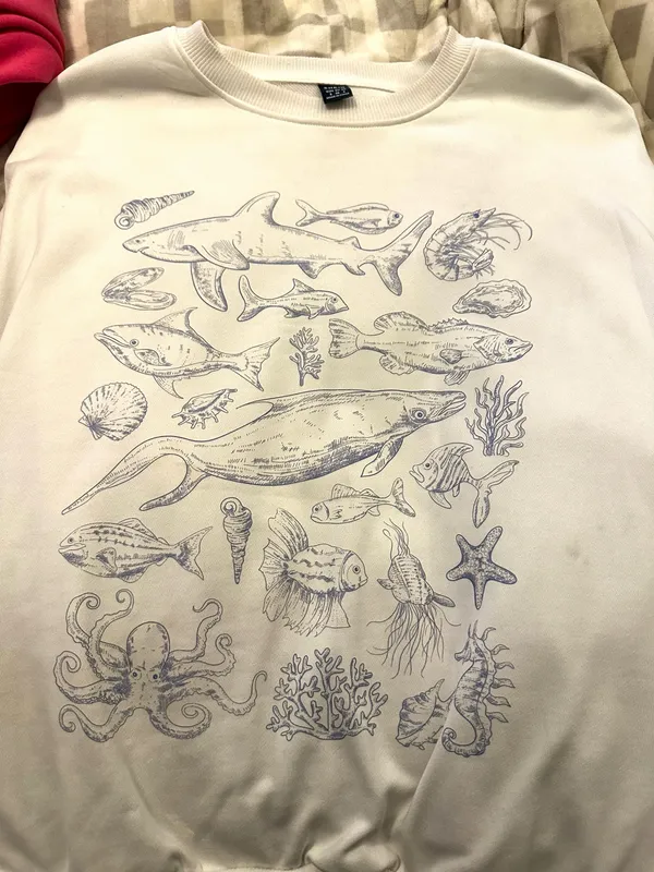 Shein Graphic Sweatshirt - Image 3