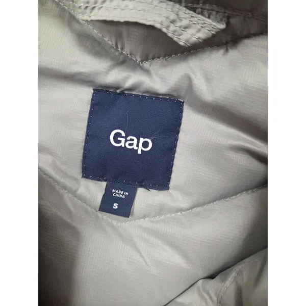 Gap Women's Small Gray down-filled full zip + snap mock-neck puffer jacket - Image 4