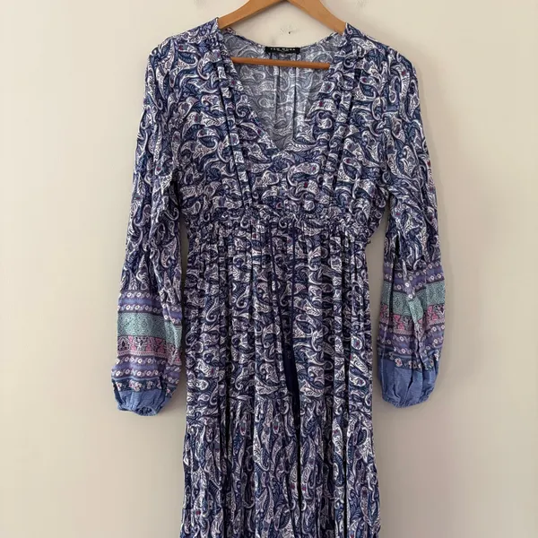 Few Moda Maxi Dress Small Blue Paisley Boho Tiered V-Neck Long Sleeve Drawstring - Image 2