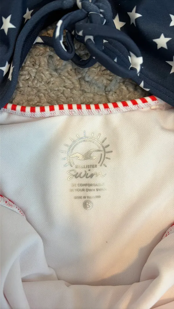 Hollister 4th of July Swimsuit - Image 3