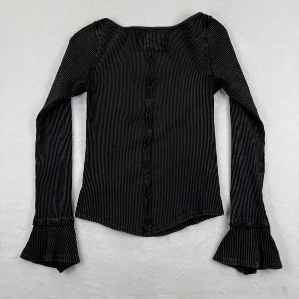 We The Free Free People Black Ribbed Bell Sleeve Top Button Cuff‎ Size M - Image 8