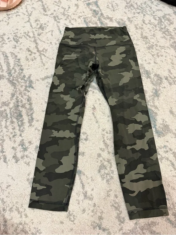 Lululemon Align High-Rise Crop 21” Heritage Camo Size 6 - Image 4