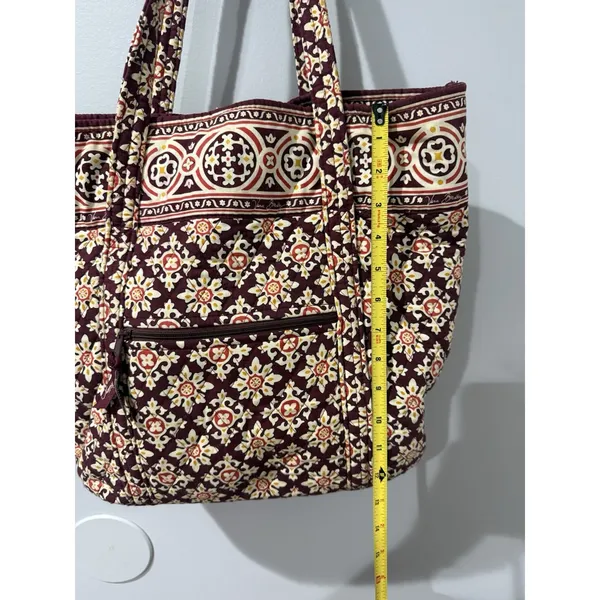 Vera Bradley Retired Medallion Shoulder Tote Burgundy Lunch Bag‎ Wristlet - Image 5