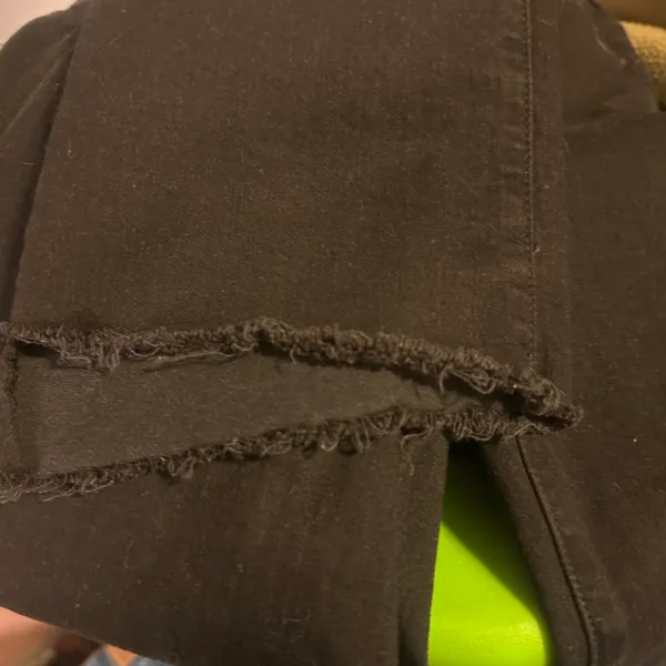 MOTHER The Insider Crop Step Fray Jeans in Not Guilty - Image 8