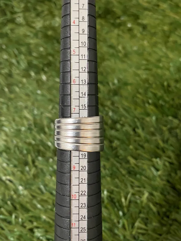 Ring Size 8 Silver - Image 10