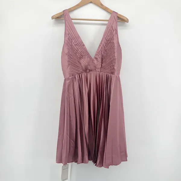 NWT Abercrombie‎ & Fitch Giselle Mauve Satin Pleated Mini Dress Large Petite - Image 4