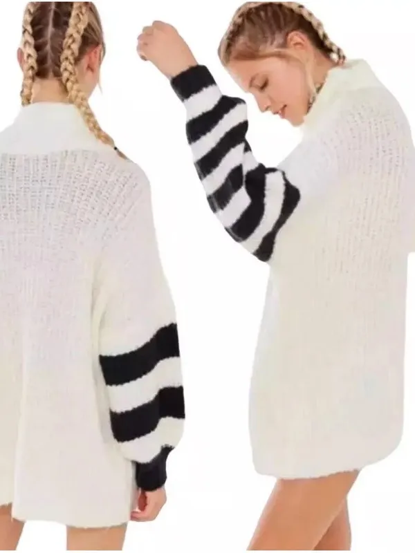 Urban outfitters Gemini sweater oversized cream with balloon sleeves size small - Image 3