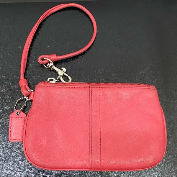 COACH F-42389 Reddish Pink Pebbled Leather Small Wristlet - Image 2