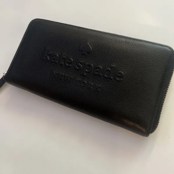 Kate Spade Neda Larchmont Avenue Pebble Leather Embossed Logo Black Wallet - Image 3