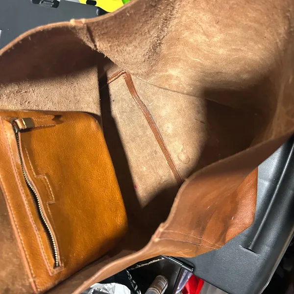 Madewell Elegant Brown Leather Tote Bag Genuine Leather see imperfection on bag - Image 7