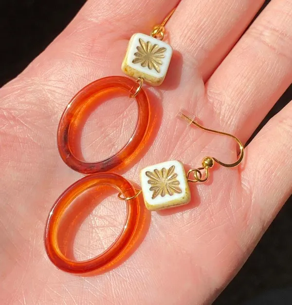 Handmade quality square Czech glass beads & oval hoops chic fairy boho vintage retro style dangle earrings🌿✨ - Image 6