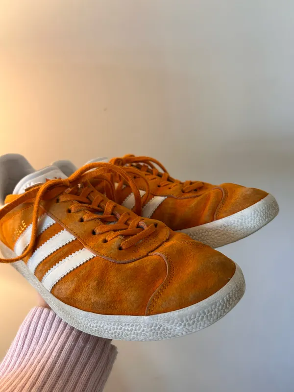 Adidas Classic Shoes Women’s Orange Size 8 - Image 2