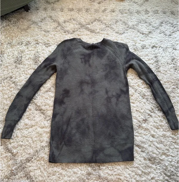 American Eagle Sweater - Image 2