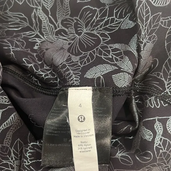 Lululemon Wunda under foil leggings - Image 3