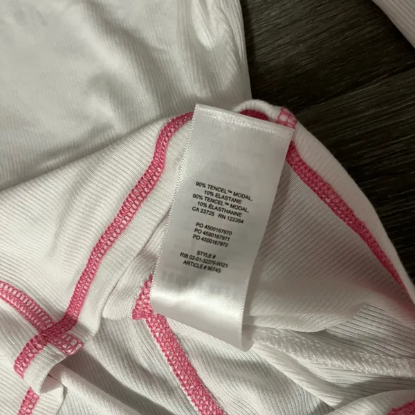 Aritzia Sunday Best Dove Long Sleeve Top White With Pink Stitching Ribbed Sz XS - Image 4