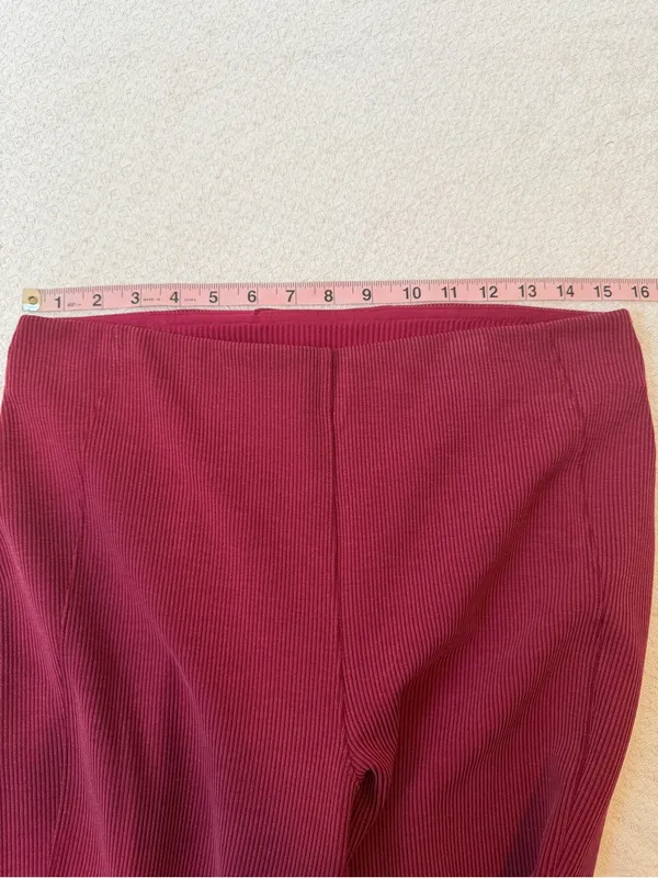 Lululemon Brushed Softstreme Rib Zip Flare 32.5" Pomegranate 10 RARE - Image 10