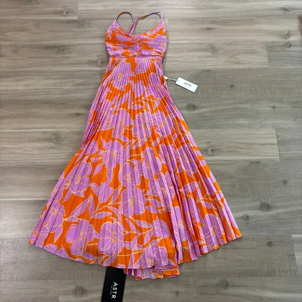 NWT Astr the Label Blythe Plisse Midi Dress Coral Multi Women Size Small - Image 3