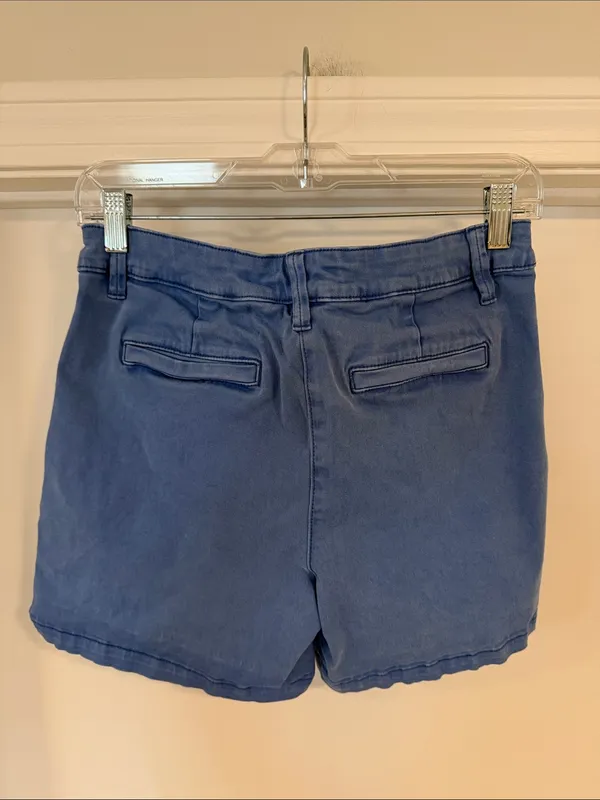Everyday Mid-Rise Blue Women's Bermuda Shorts - Image 4