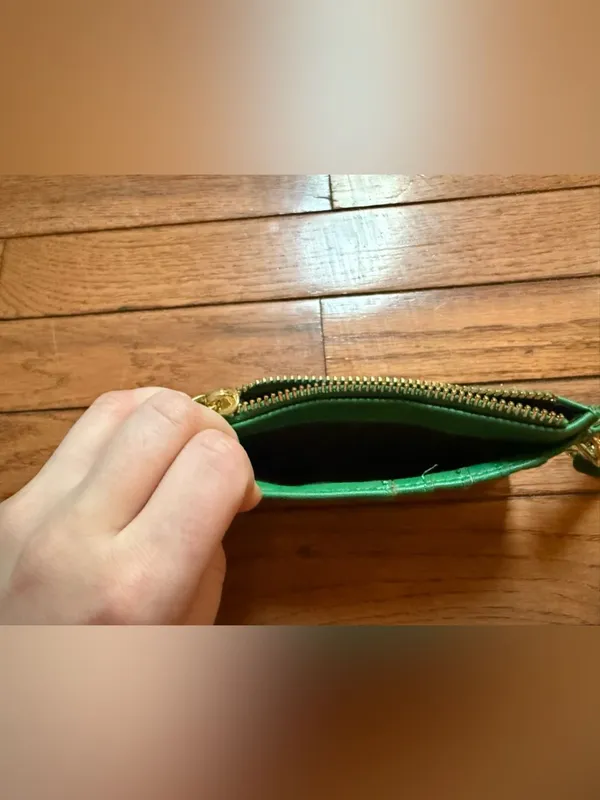 Steve Madden Green Wristlet Wallet ID Window Card Case Organizer Small Pouch - Image 8