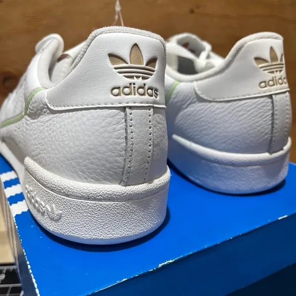 Adidas Women's White Trainers - Image 6