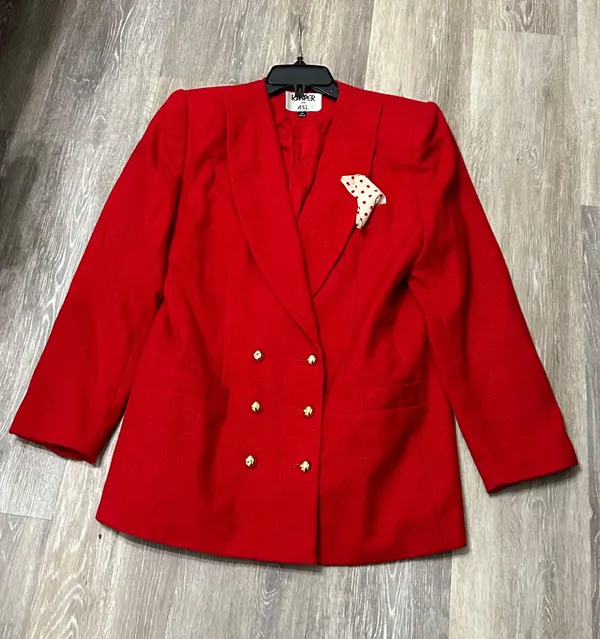ASL Double Breasted Vintage Blazer is a Size 12. - Image 5
