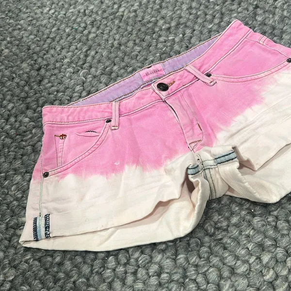 Hudson Jeans Hampton‎ Cuffed Short Short in Pink Gradient Size 25 - Image 2