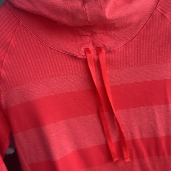 Brooks Moving Comfort striped running pullover thumbholes nwot - Image 9