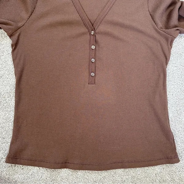 Old Navy Women’s Fitted Long-Sleeve Rib-Knit Henley Top Shirt in Espresso Bark L - Image 7